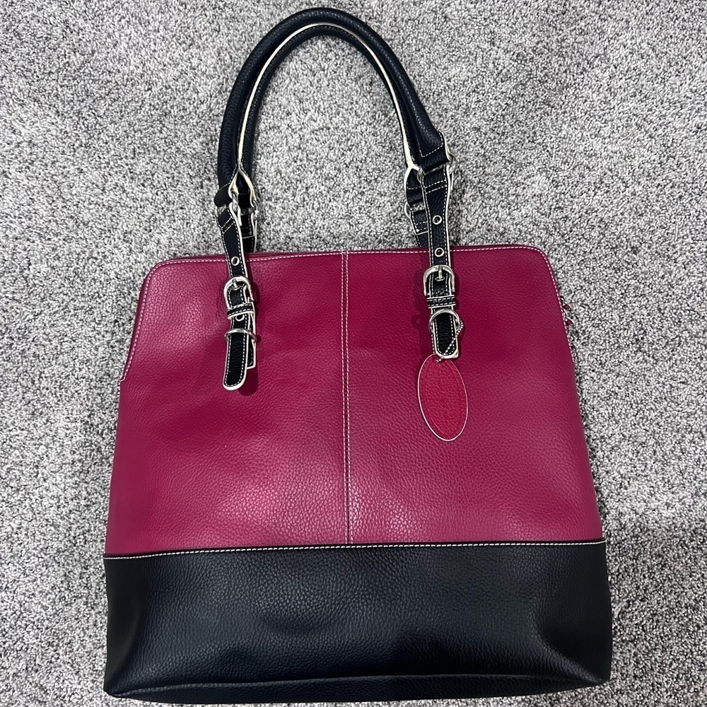 Wilsons Leather Genuine Leather Red Black Silver Hardware Large Tote Zip Close